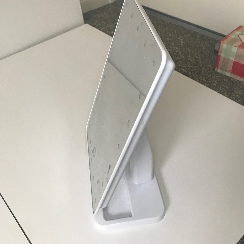 vanity mirror with lights